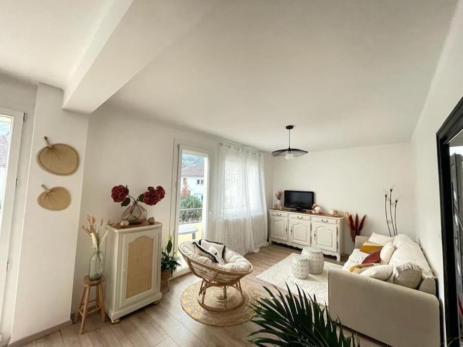 Superbe Appartement Avec Salle De Jeux Vaux-lès-Saint-Claude Exterior photo