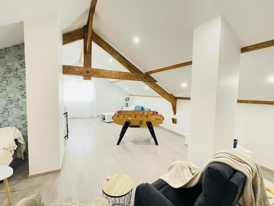 Superbe Appartement Avec Salle De Jeux Vaux-lès-Saint-Claude Exterior photo